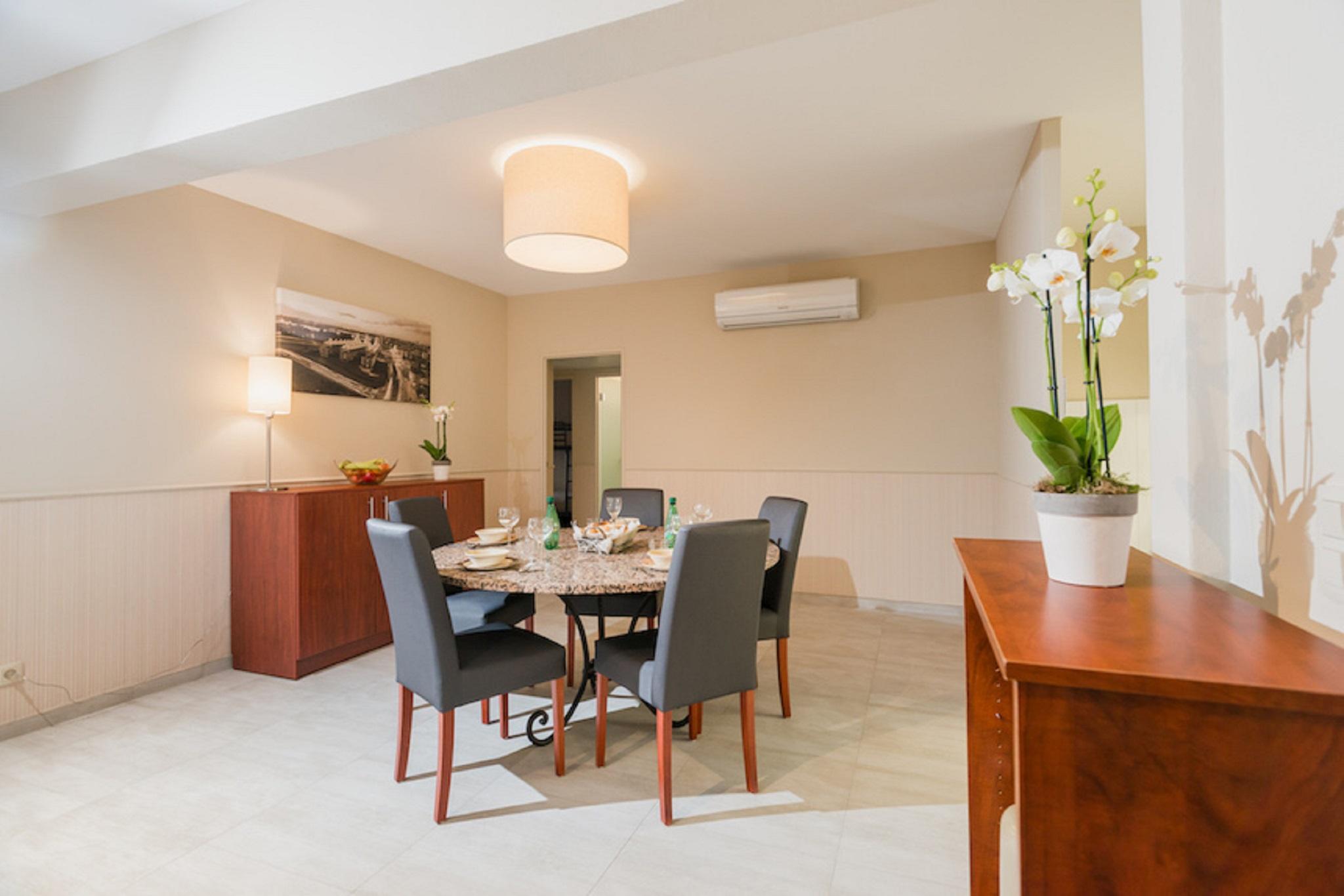Aparthotel Arass & Business Flats 3*